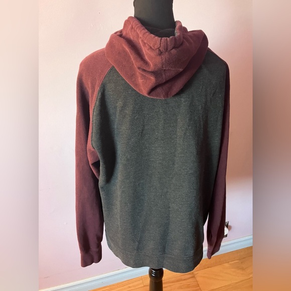 Tentree adult hoodie with pouch Size M/L - Picture 3 of 6